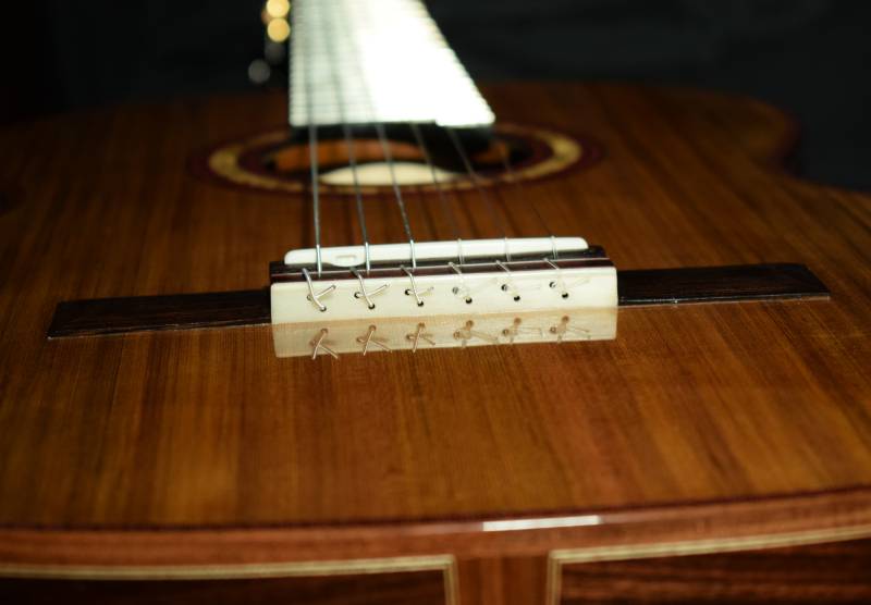 12 hole tie block With a bone guard