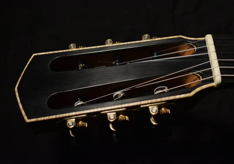 Simple and Distinctive Profile 