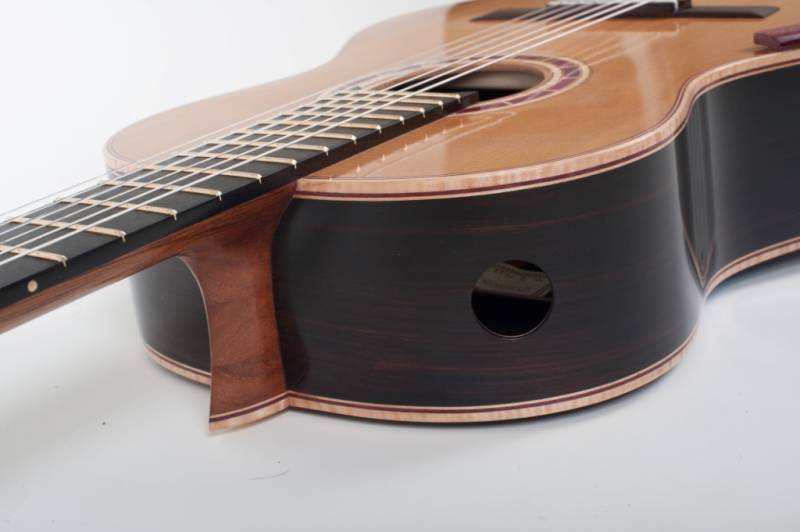 Port in the Upper Bout