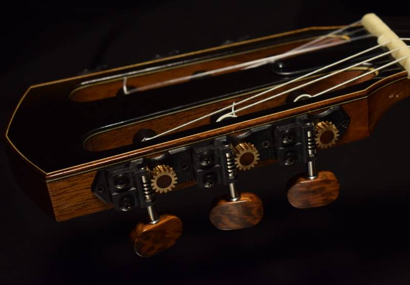 Gilbert Tuning Machines