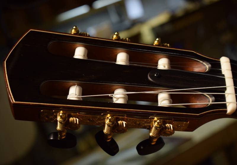 Headstock Headstock detail with Gotoh Premium Tuners