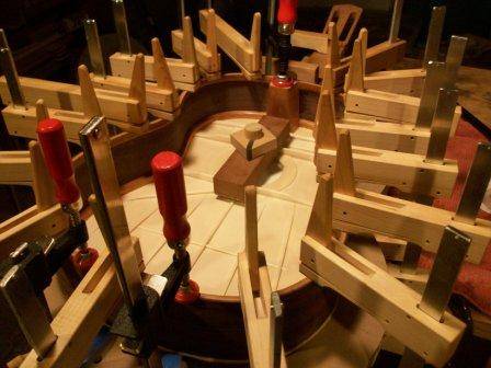 Gluing the Top to the Guitar